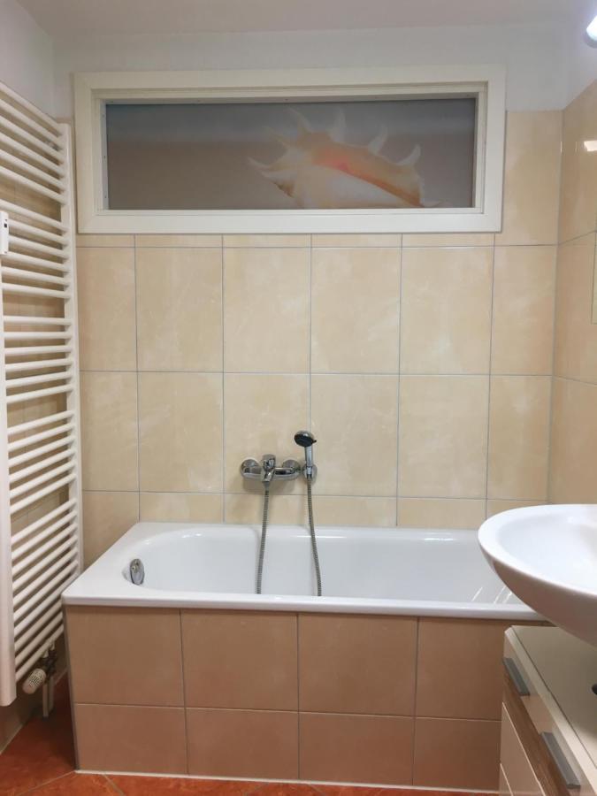 2-Zimmer-Wohnung In Stralsunds Altstadt Extérieur photo
